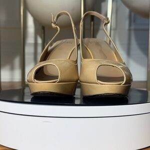 Stuart Weitzman Beige Pumps